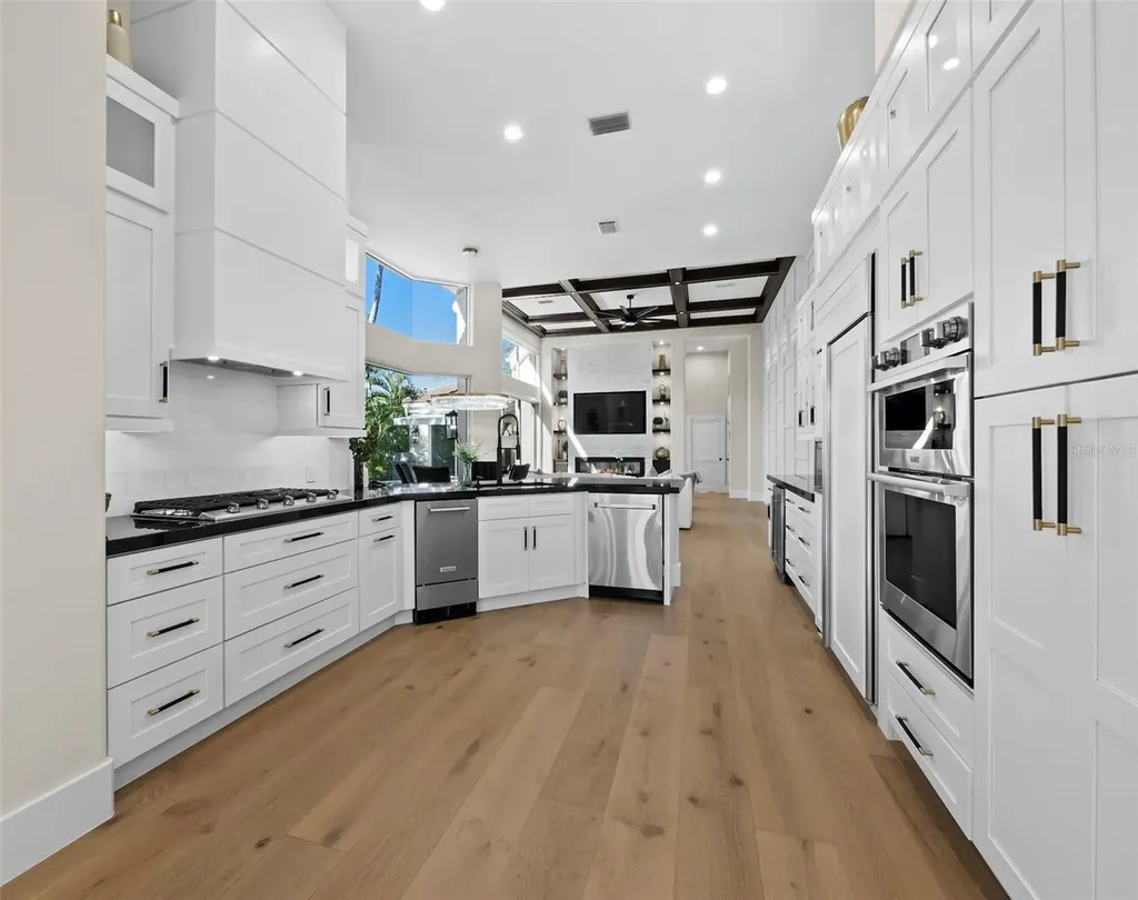 3533 Fair Oaks Lane Longboat Key FL 34228