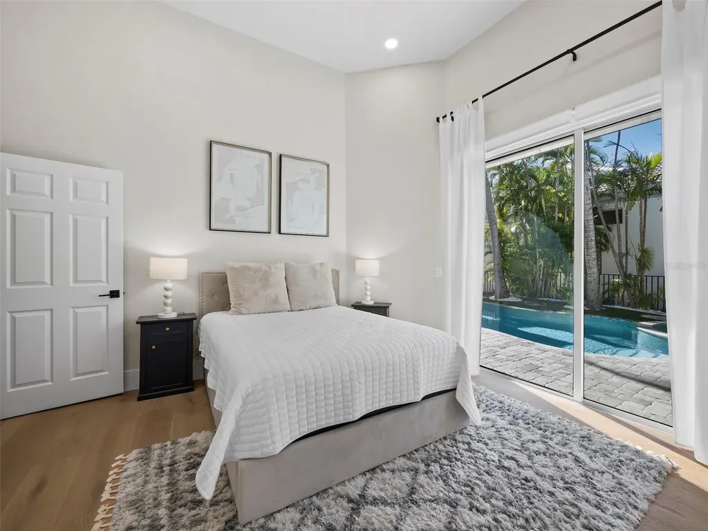3533 Fair Oaks Lane Longboat Key FL 34228