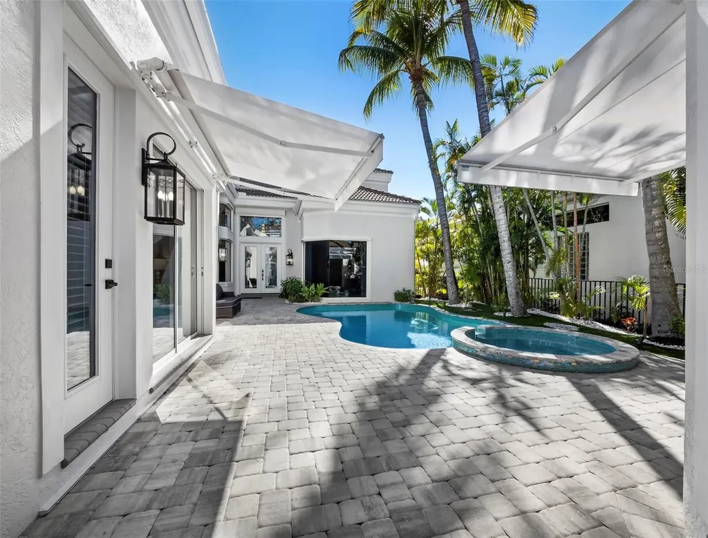 3533 Fair Oaks Lane Longboat Key FL 34228