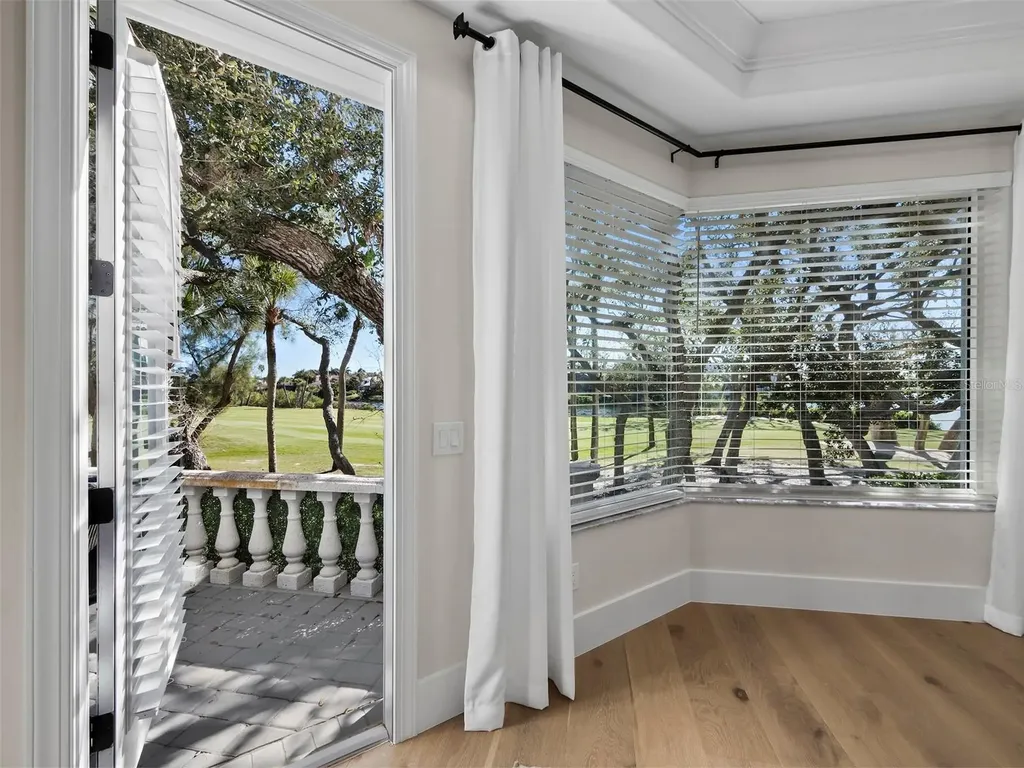 3533 Fair Oaks Lane Longboat Key FL 34228