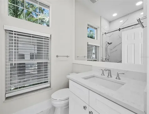 3533 Fair Oaks Lane Longboat Key FL 34228