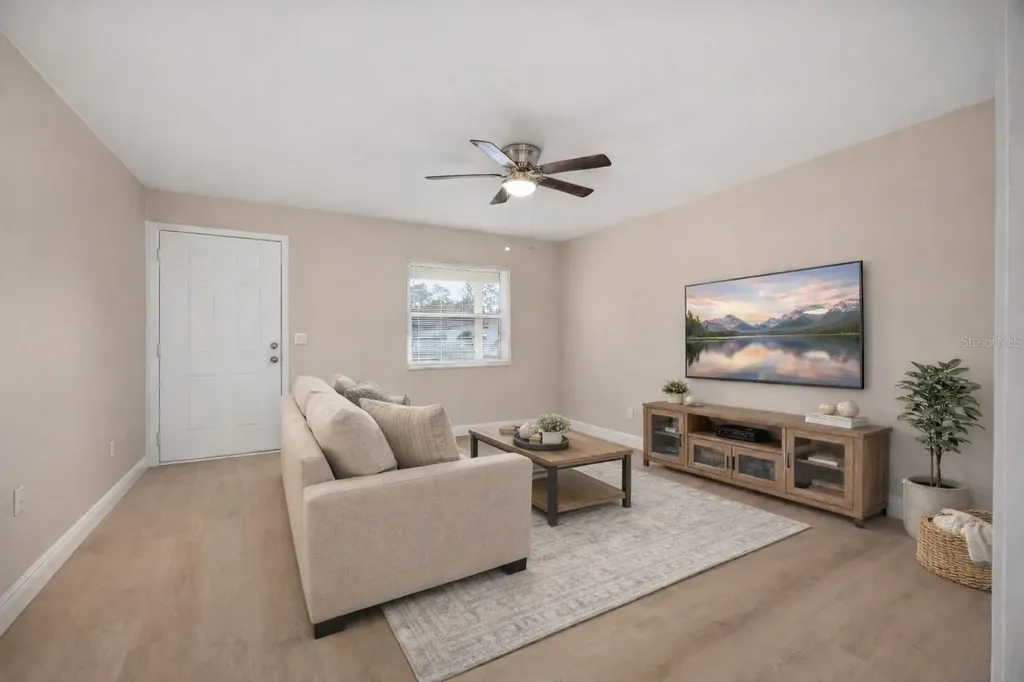 8013 Rhea Circle Orlando FL 32807