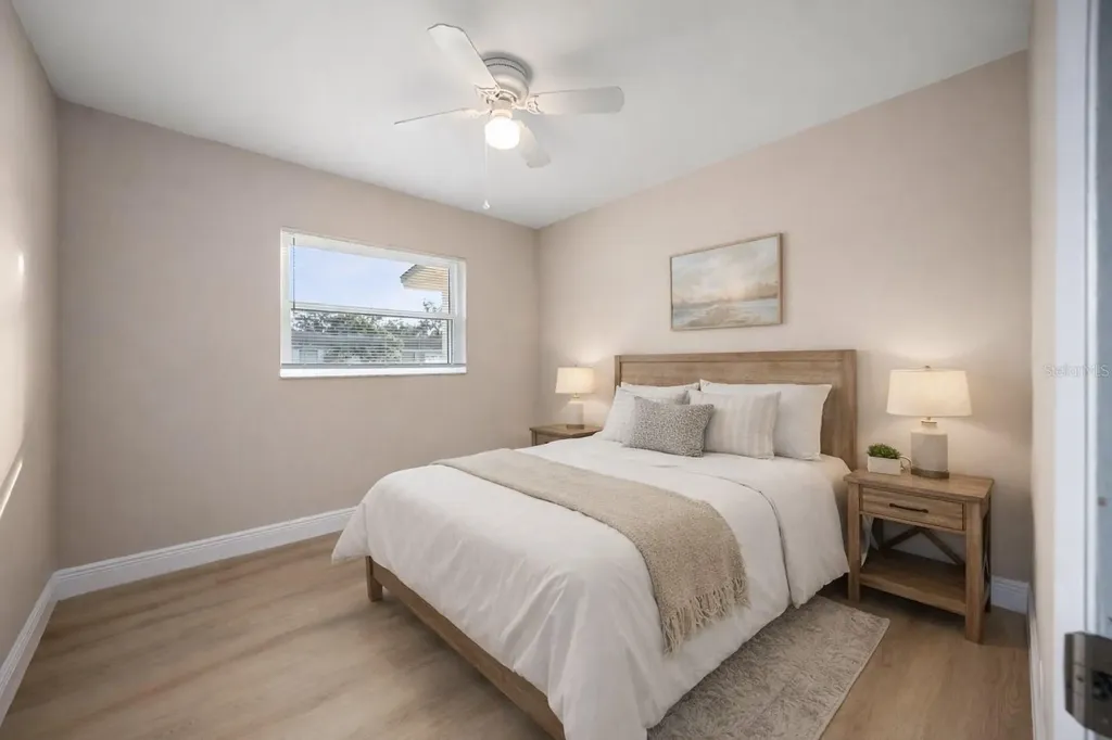 8013 Rhea Circle Orlando FL 32807