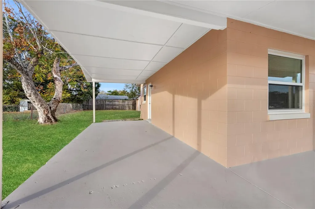 8013 Rhea Circle Orlando FL 32807