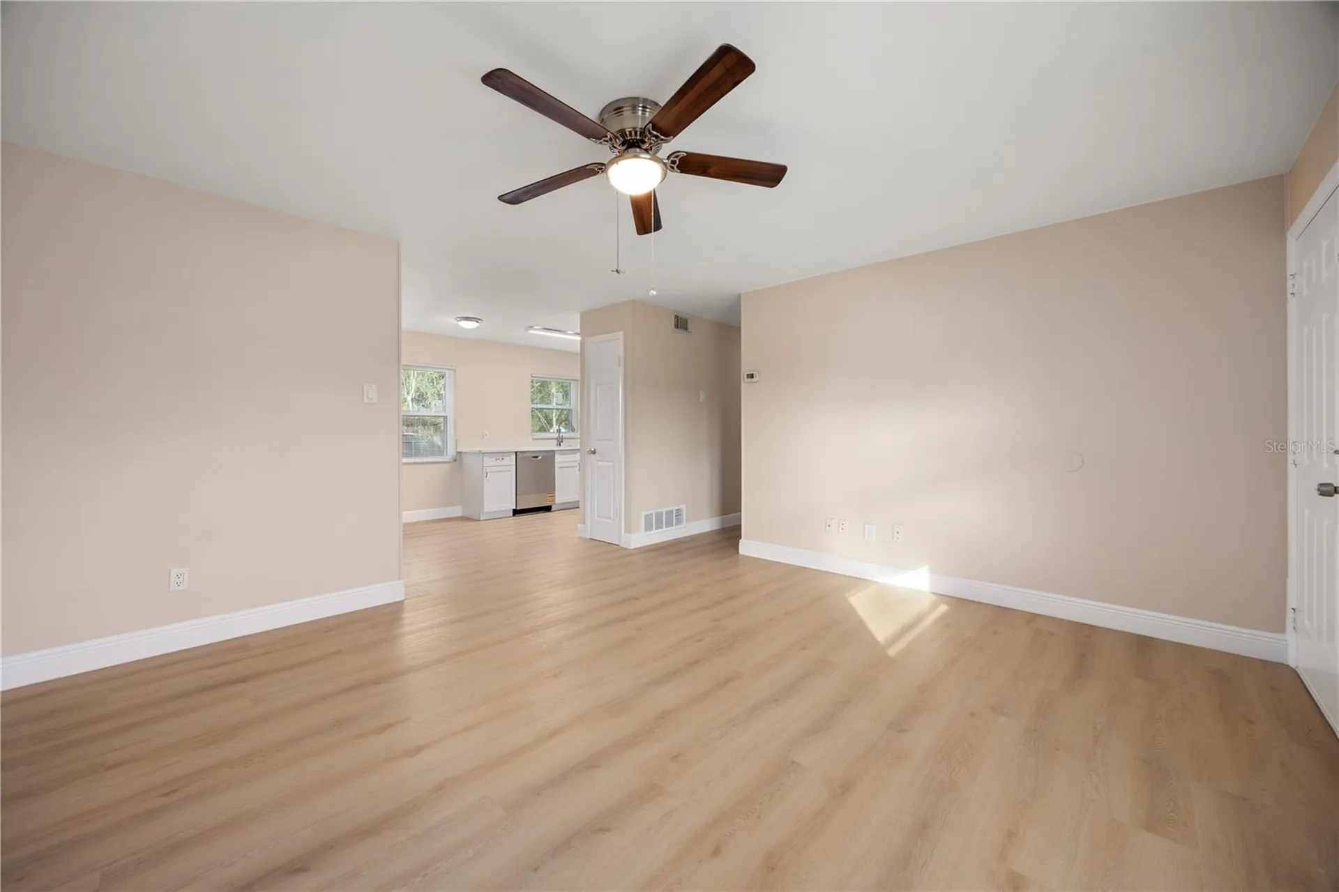 8013 Rhea Circle Orlando FL 32807