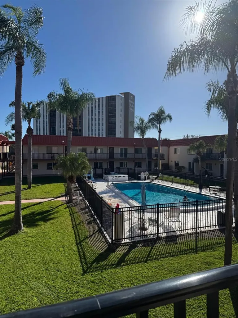 10375 Paradise Boulevard Treasure Island FL 33706