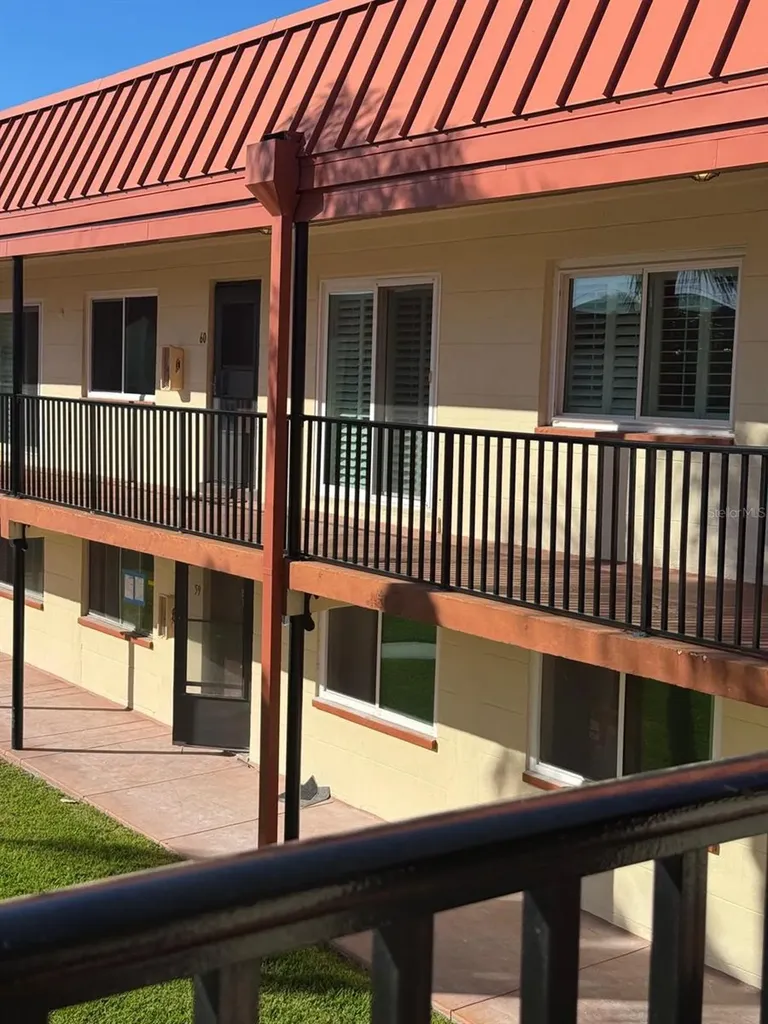 10375 Paradise Boulevard Treasure Island FL 33706