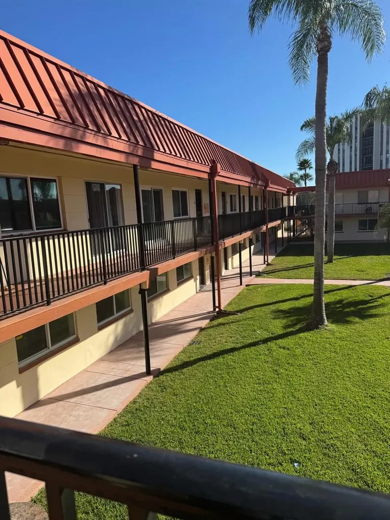 10375 Paradise Boulevard Treasure Island FL 33706