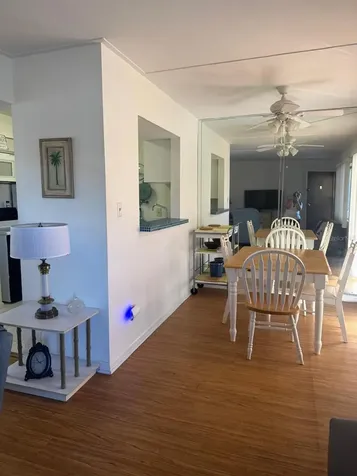 10375 Paradise Boulevard Treasure Island FL 33706