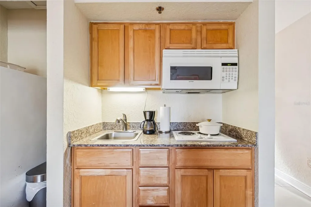 1420 Bayshore Boulevard Dunedin FL 34698