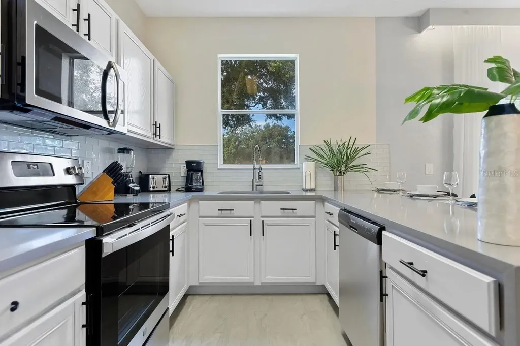 2725 Calabria Avenue Davenport FL 33897