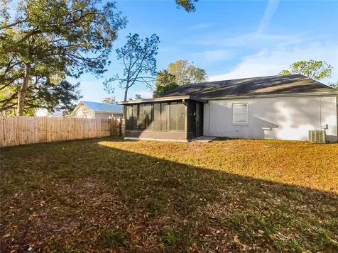 8341 Paddlewheel Street Tampa FL 33637