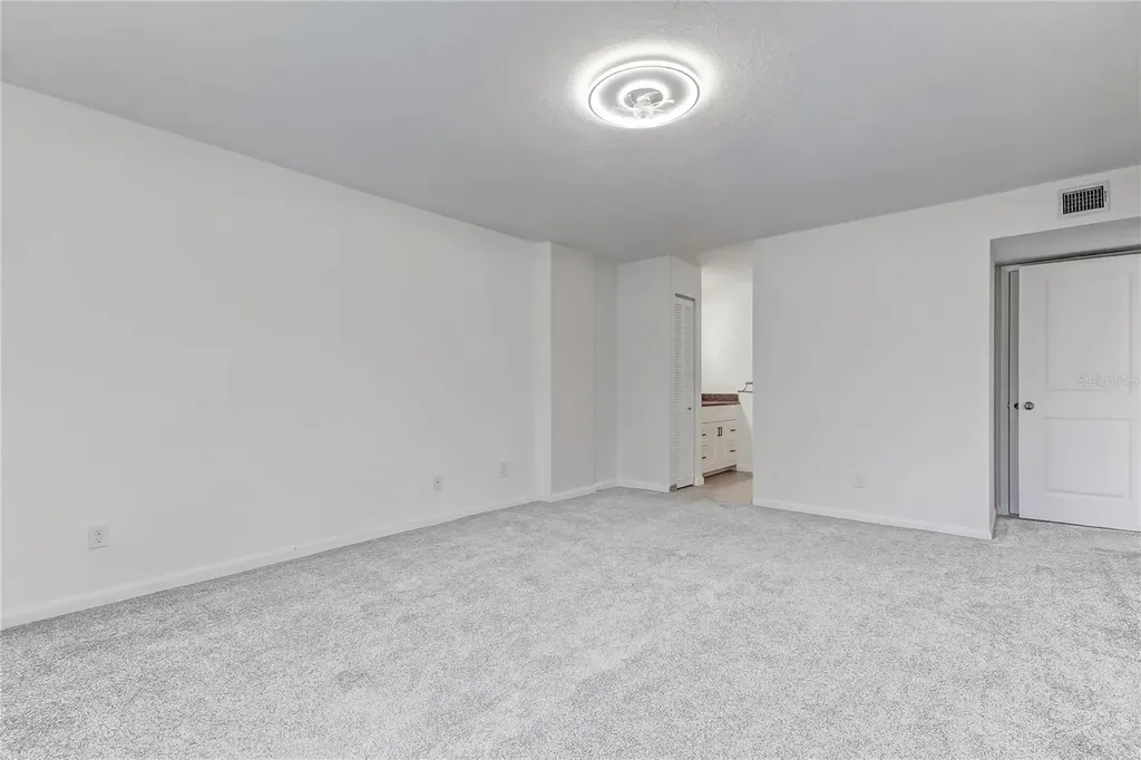 650 Island Way Clearwater Beach FL 33767
