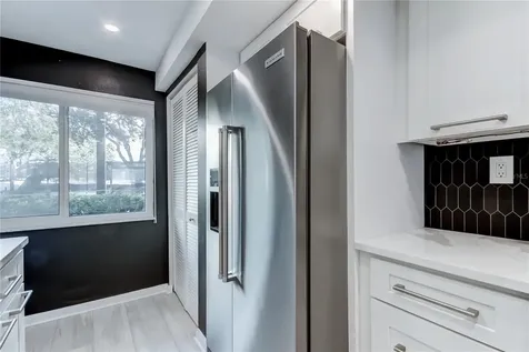 650 Island Way Clearwater Beach FL 33767