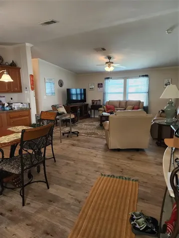 918 50th Avenue W Bradenton FL 34207