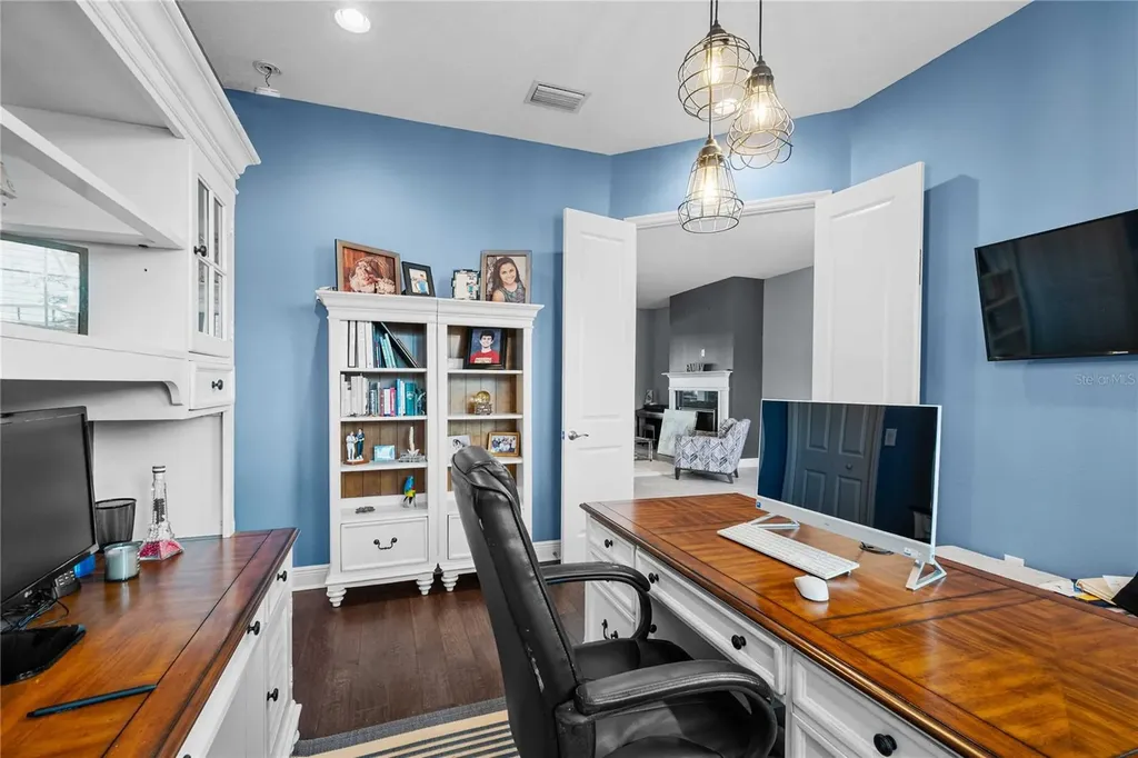 2611 Coco Palm Circle Wesley Chapel FL 33543