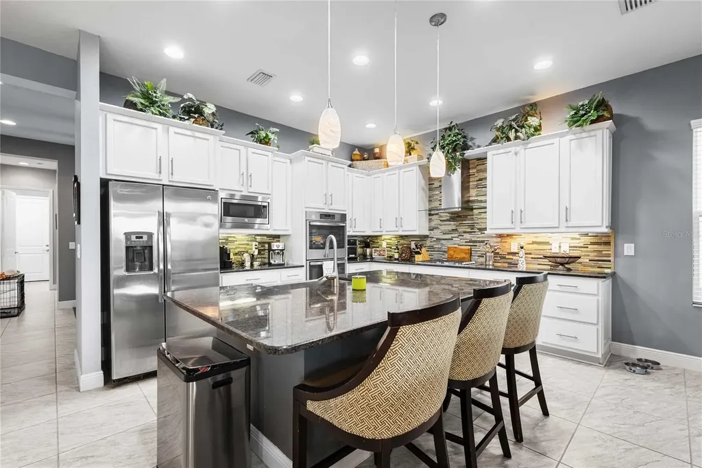 2611 Coco Palm Circle Wesley Chapel FL 33543