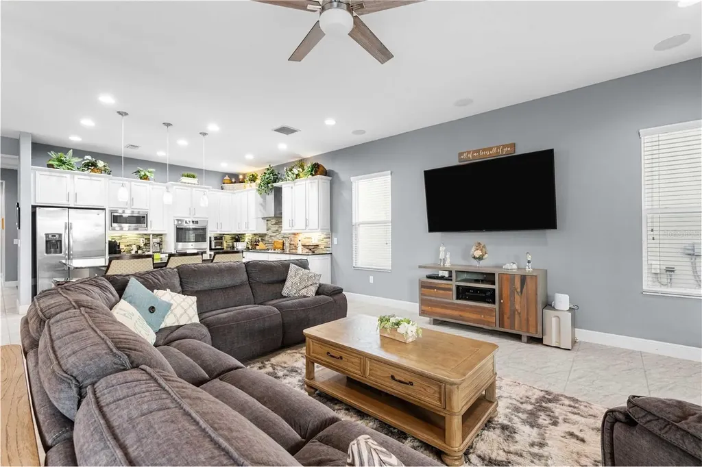2611 Coco Palm Circle Wesley Chapel FL 33543