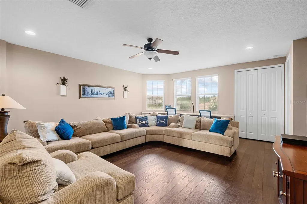 2611 Coco Palm Circle Wesley Chapel FL 33543