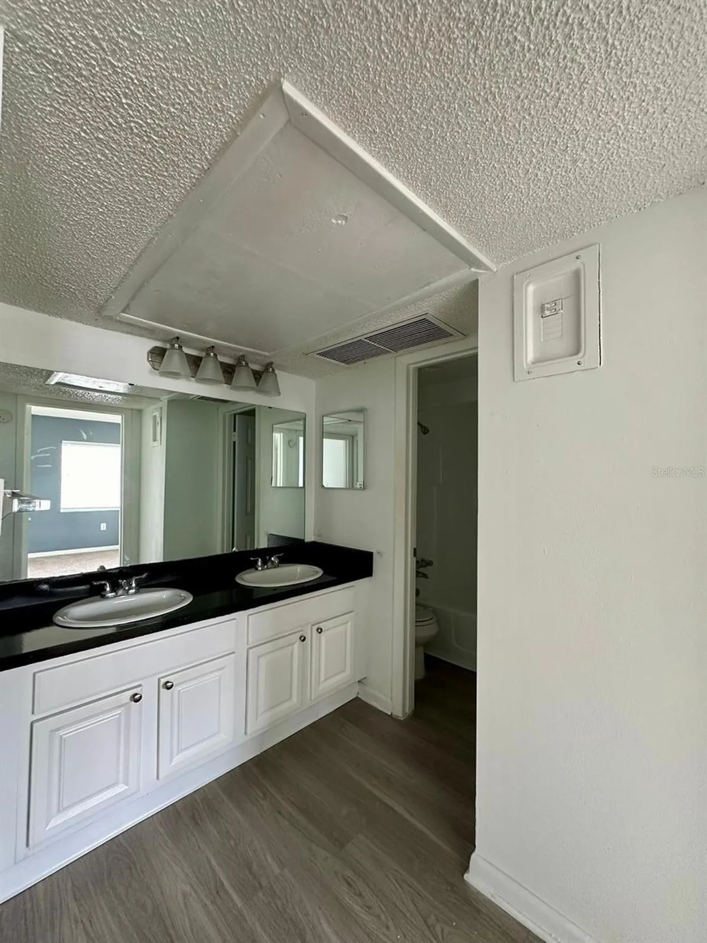 2519 N Alafaya Trail Orlando FL 32826