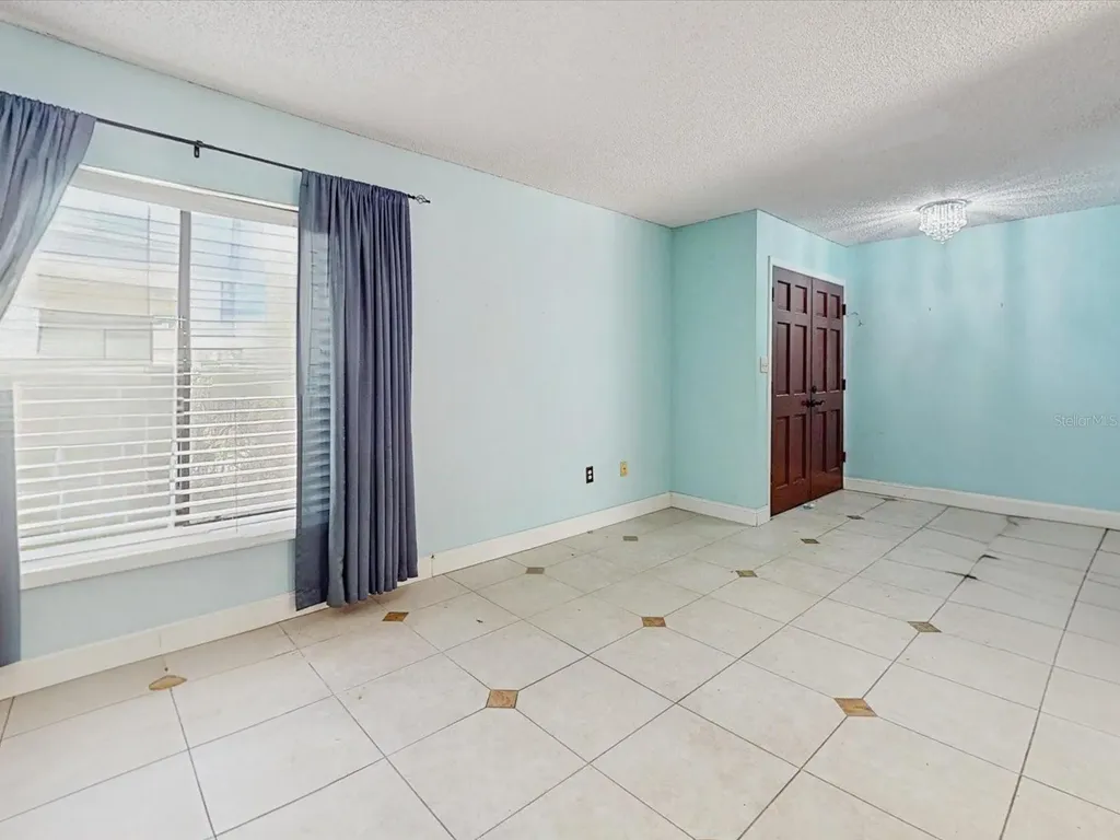 156 Lago Vista Boulevard Casselberry FL 32707