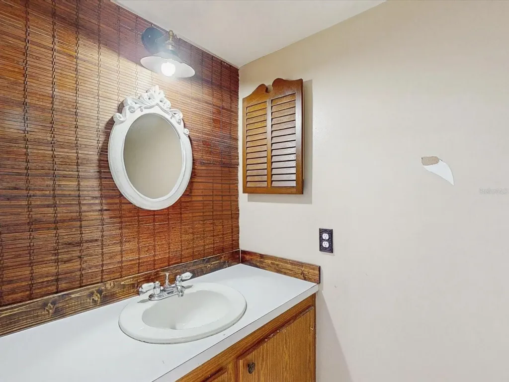 156 Lago Vista Boulevard Casselberry FL 32707