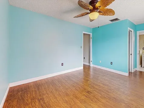 156 Lago Vista Boulevard Casselberry FL 32707