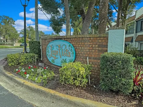 156 Lago Vista Boulevard Casselberry FL 32707