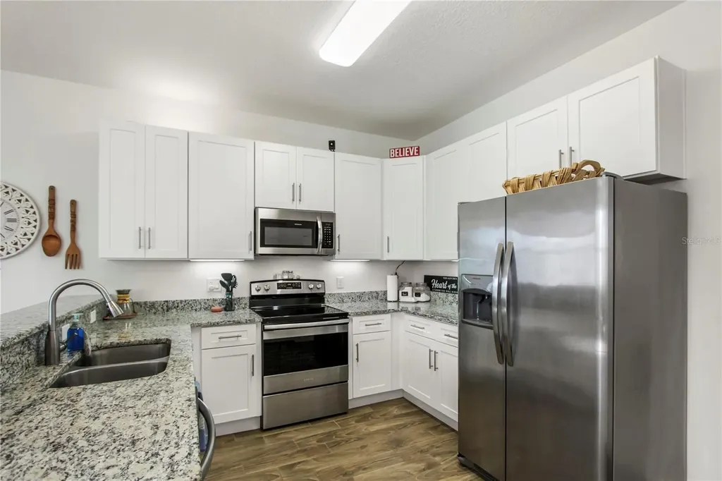 142 Pineview Drive Oviedo FL 32765
