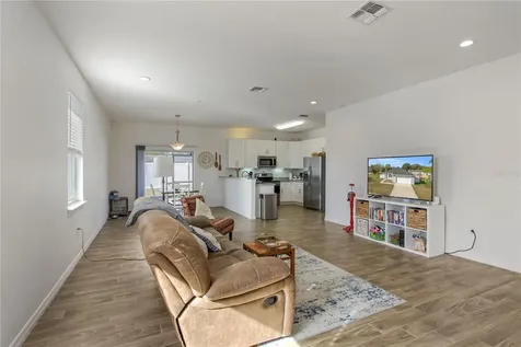 142 Pineview Drive Oviedo FL 32765