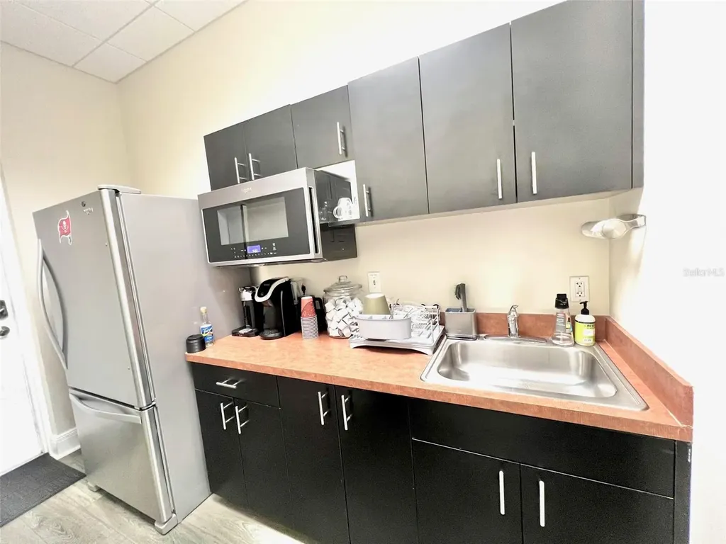1550 W Cleveland Street Tampa FL 33606