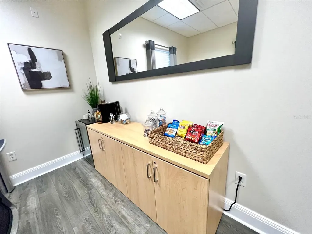 1550 W Cleveland Street Tampa FL 33606