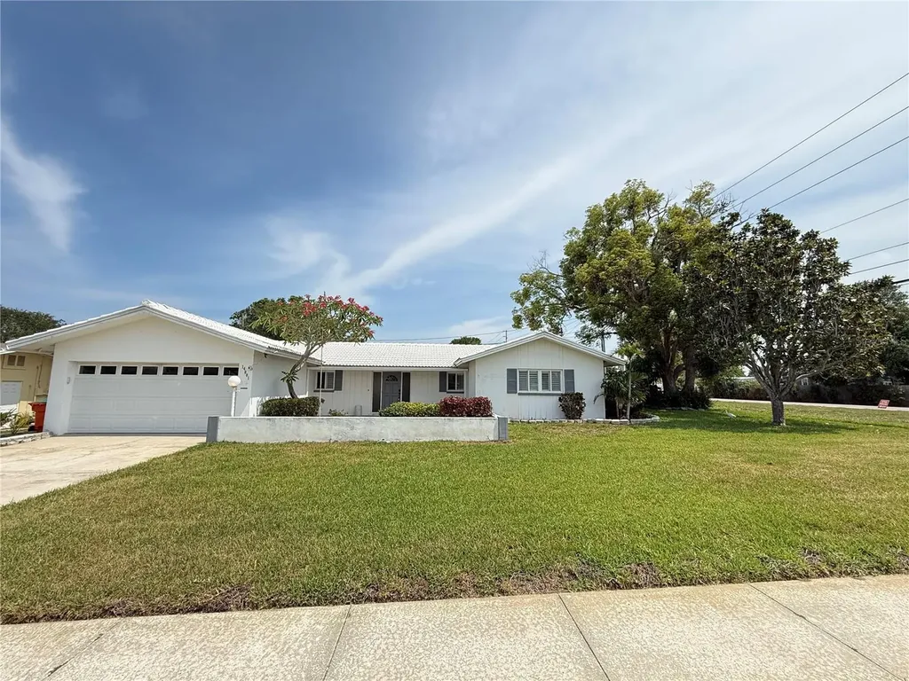 14001 Yacht Club Boulevard Seminole FL 33776