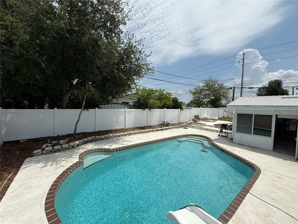 14001 Yacht Club Boulevard Seminole FL 33776