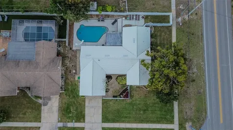 14001 Yacht Club Boulevard Seminole FL 33776