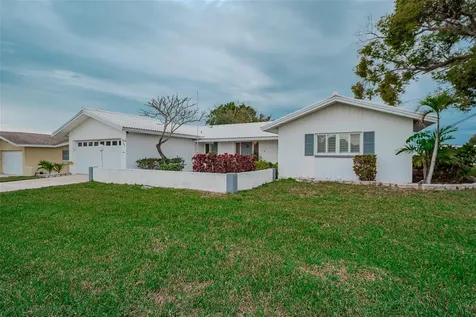 14001 Yacht Club Boulevard Seminole FL 33776
