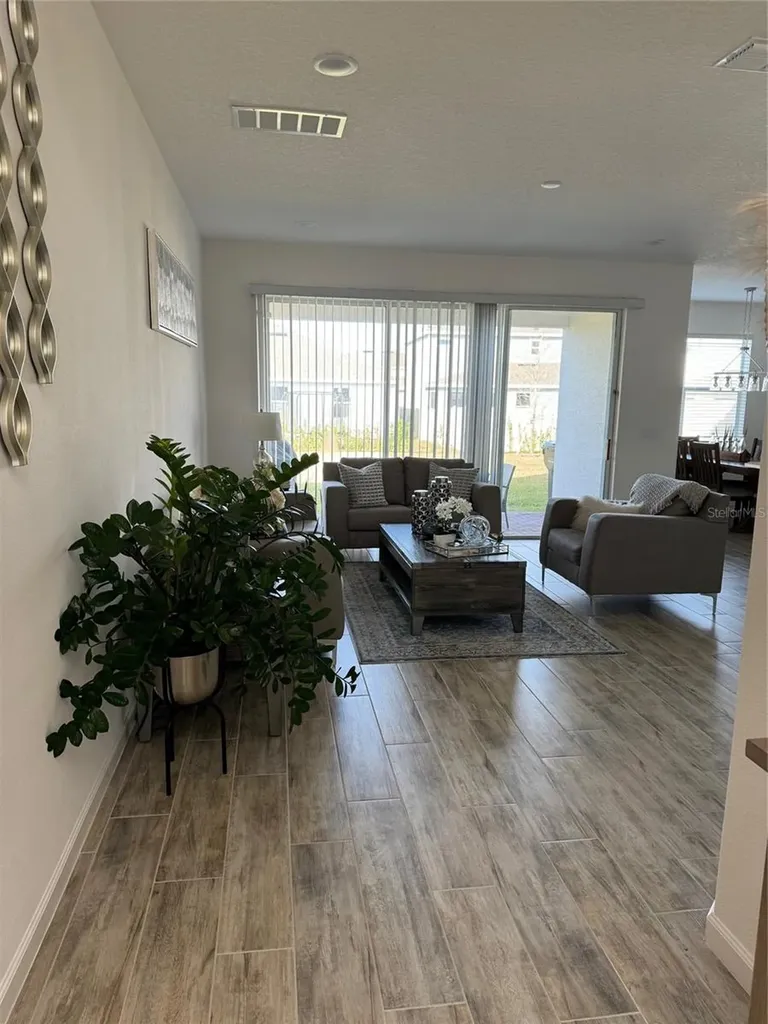 380 Cabello Drive Davenport FL 33837