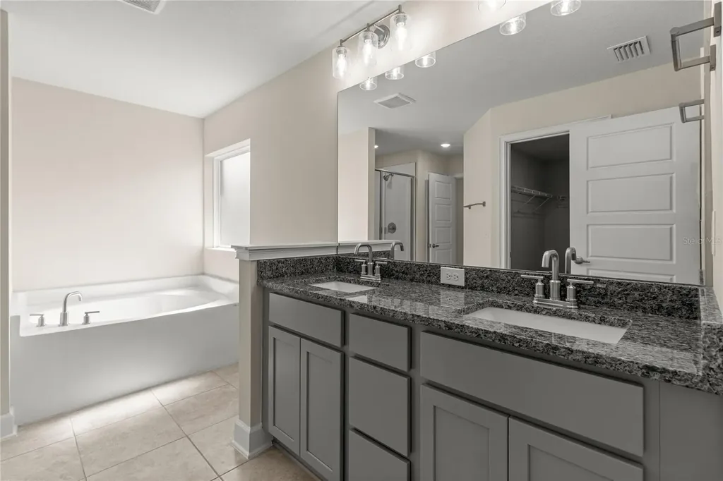 7560 Bent Tree Loop St Cloud FL 34773