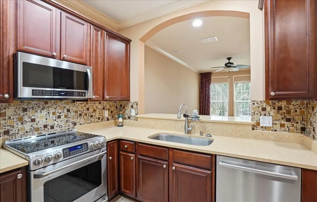 607 3rd Avenue S St Petersburg FL 33701