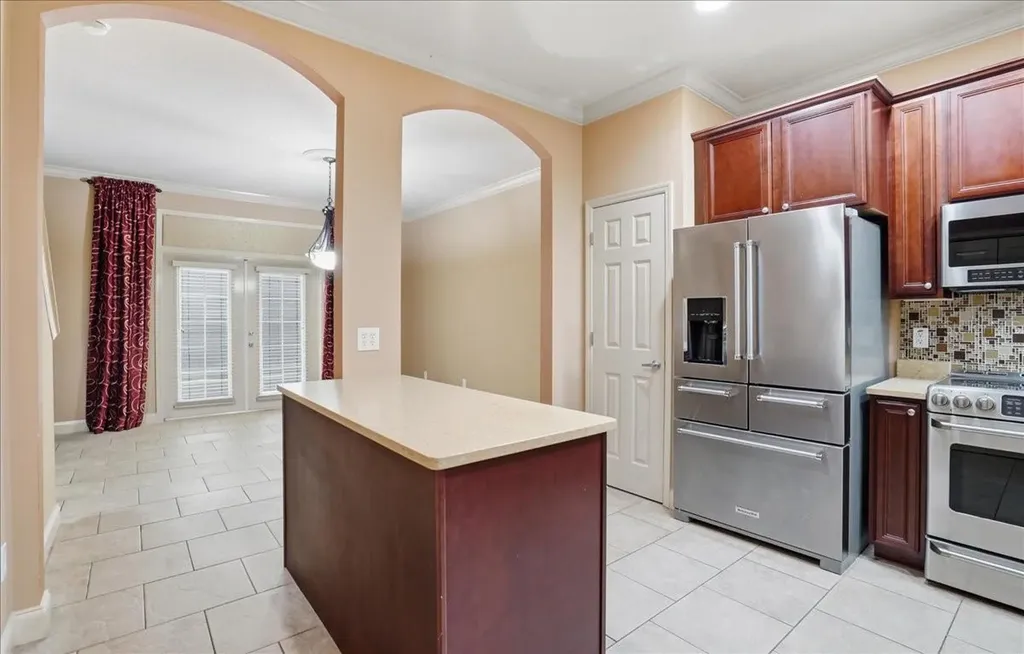 607 3rd Avenue S St Petersburg FL 33701