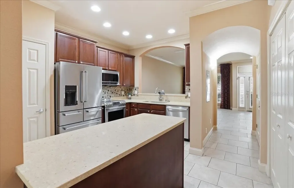 607 3rd Avenue S St Petersburg FL 33701
