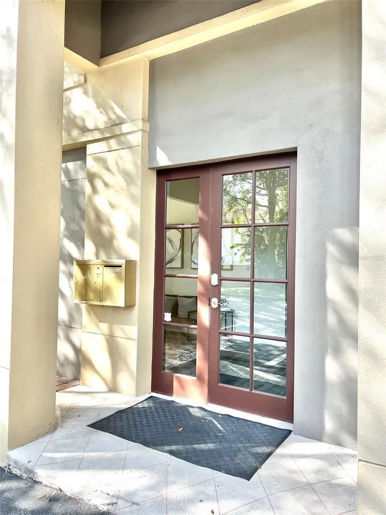 1550 W Cleveland Street Tampa FL 33606