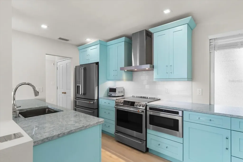 174 Golden Gate Point Sarasota FL 34236