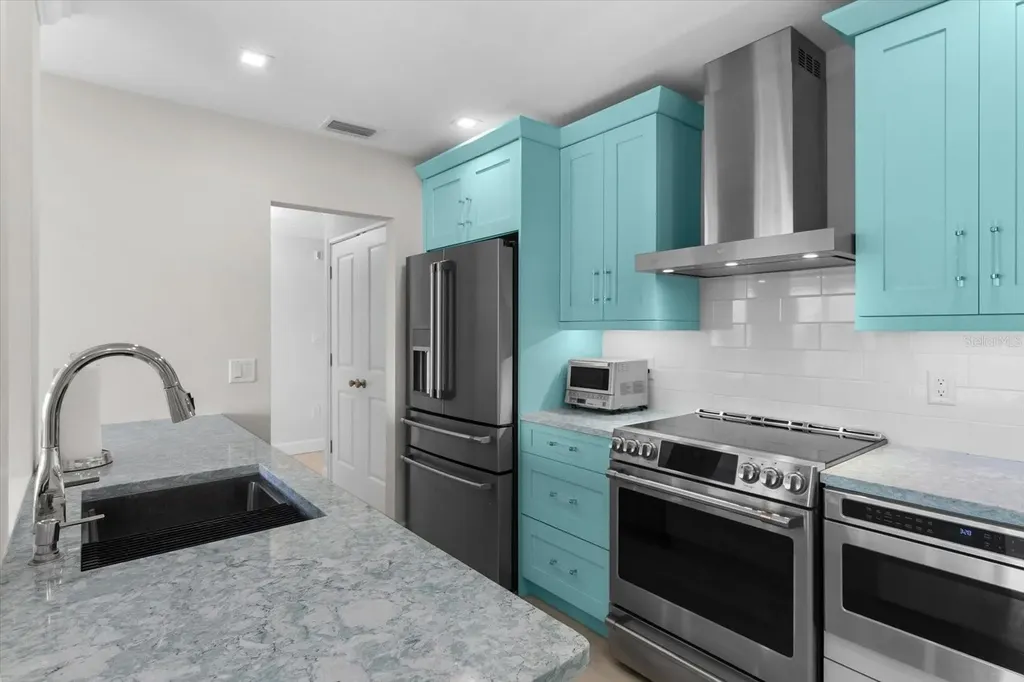 174 Golden Gate Point Sarasota FL 34236