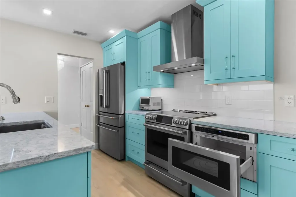 174 Golden Gate Point Sarasota FL 34236