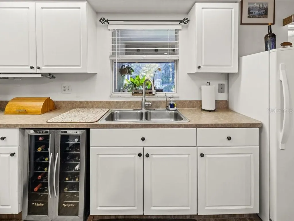 1209 NW 25th Place Cape Coral FL 33993