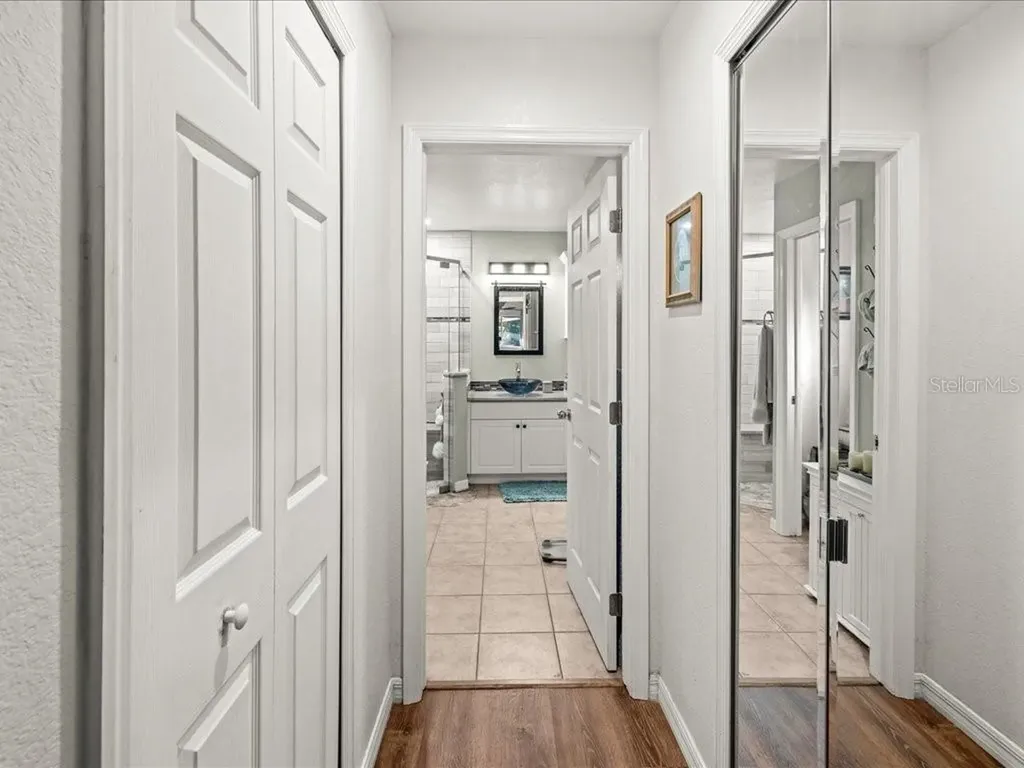 1209 NW 25th Place Cape Coral FL 33993