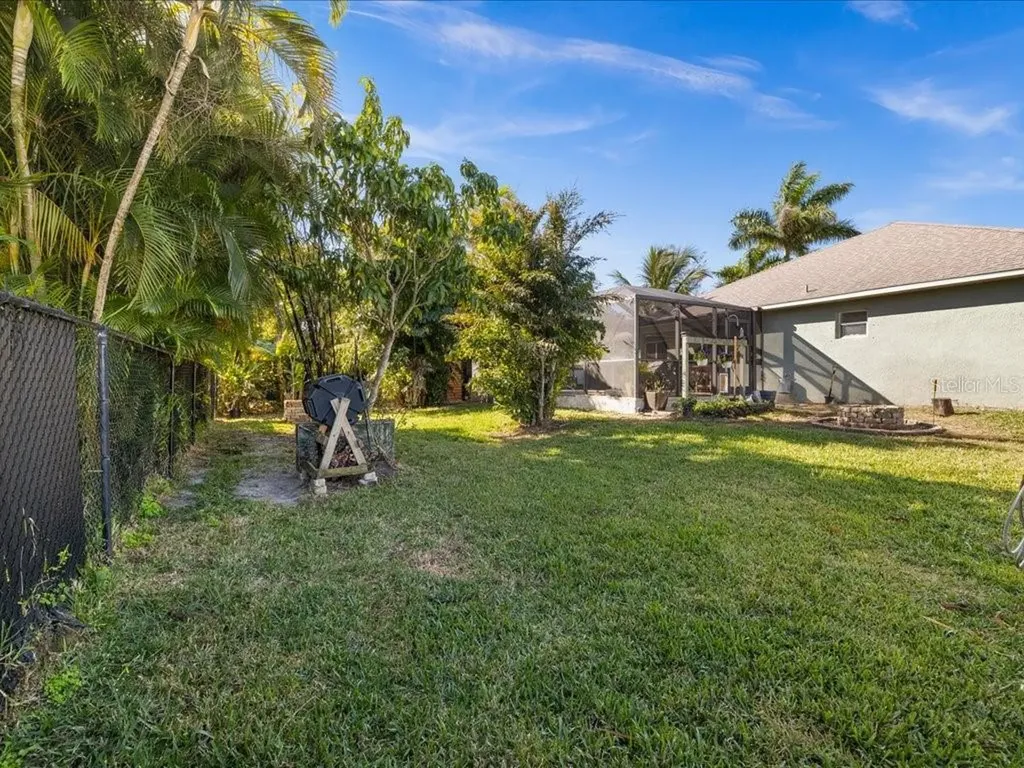 1209 NW 25th Place Cape Coral FL 33993