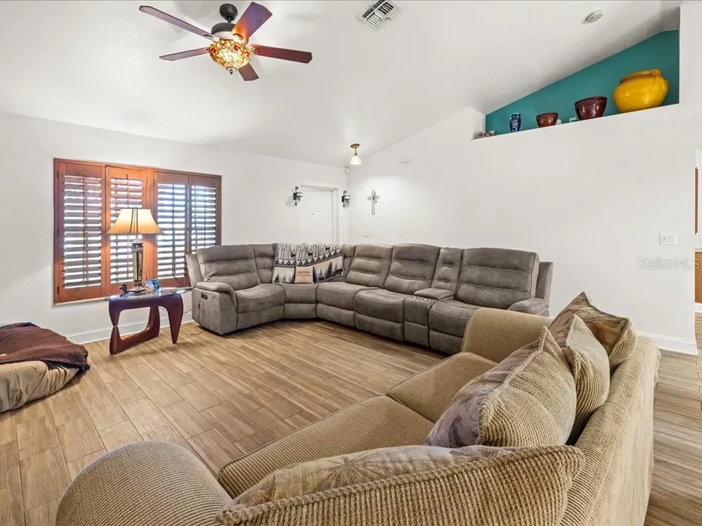 1209 NW 25th Place Cape Coral FL 33993