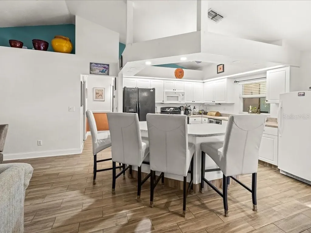 1209 NW 25th Place Cape Coral FL 33993